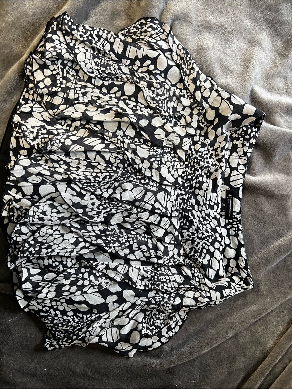 INC International Concepts Black and White Patterned Pleated Mini Skirt
